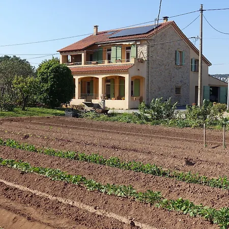 Du Pagoulin - D'hotes Bed & Breakfast