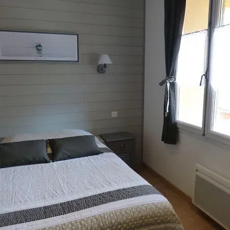 Du Pagoulin - D'hotes Bed & Breakfast