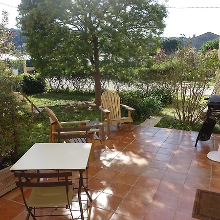 Alojamento de Acomodação e Pequeno-almoço Du Pagoulin - D'hôtes 3*