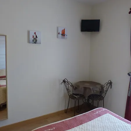 Alojamento de Acomodação e Pequeno-almoço Du Pagoulin - D'hôtes