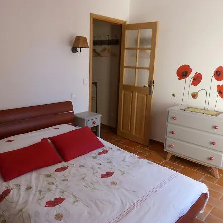 Alojamento de Acomodação e Pequeno-almoço Du Pagoulin - D'hôtes 3*