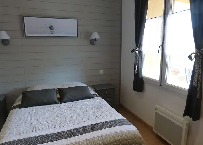 Du Pagoulin - D'hotes Bed & Breakfast