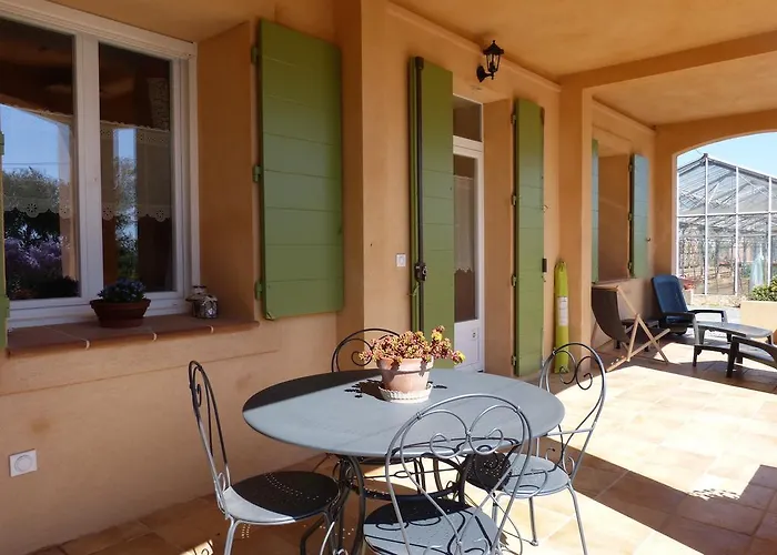 Du Pagoulin - D'hotes Bed & Breakfast Hyères