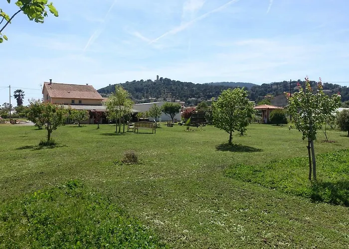 Du Pagoulin - D'hotes Bed & Breakfast